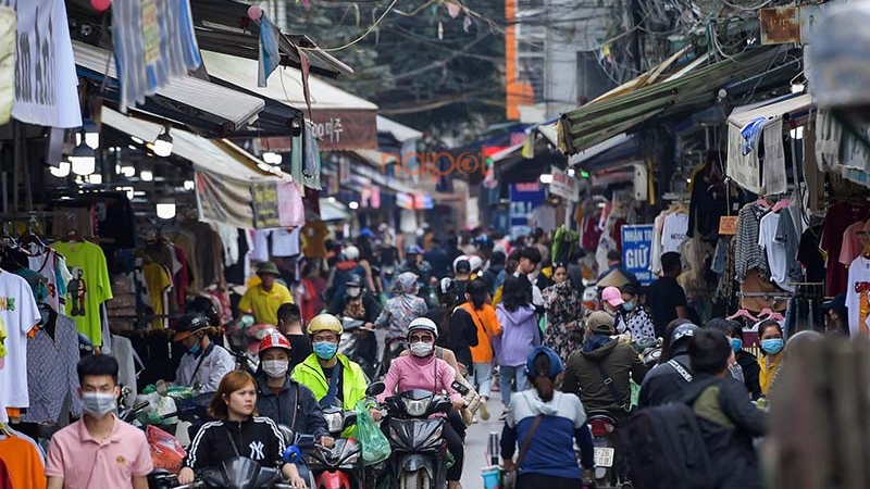 Các chợ đầu mối và kho buôn trong nước Các chợ đầu mối và kho buôn trong nước